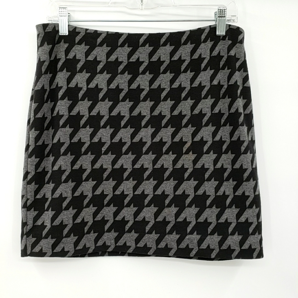 BANANA Republic Factory Large Houndstooth Print Mini Skirt